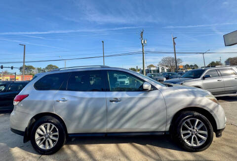 2013 Nissan Pathfinder SV