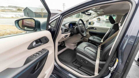 2021 Chrysler Pacifica Touring L