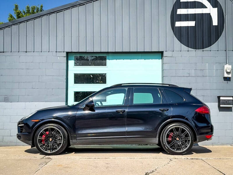 2014 Porsche Cayenne Turbo
