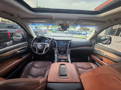 2017 Cadillac Escalade ESV Premium Luxury