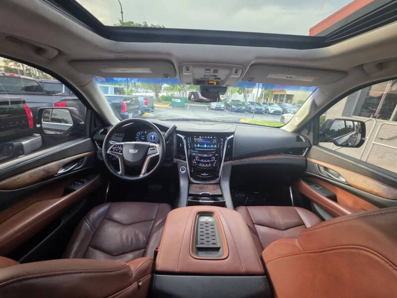 2017 Cadillac Escalade ESV Premium Luxury