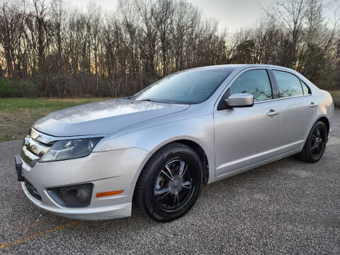 2011 Ford Fusion for sale at Akron Auto Center in Akron OH