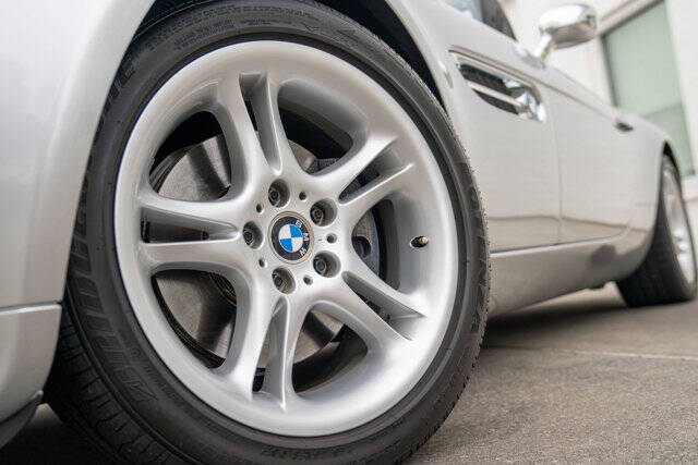 2001 BMW Z8 5