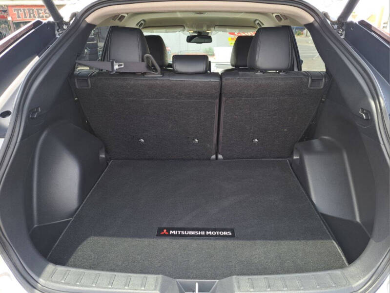 2025 Mitsubishi Eclipse Cross SE