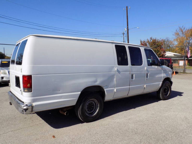 2005 Ford E-Series E-250
