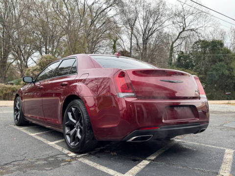 2020 Chrysler 300 Touring