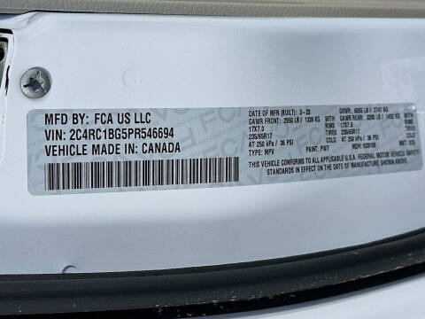 2023 Chrysler Pacifica Touring L
