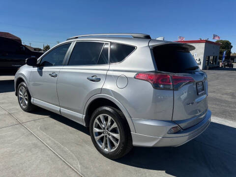 2017 Toyota RAV4 Platinum