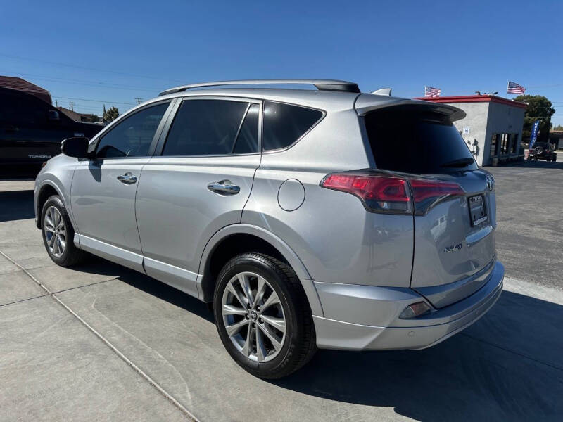 2017 Toyota RAV4 Platinum