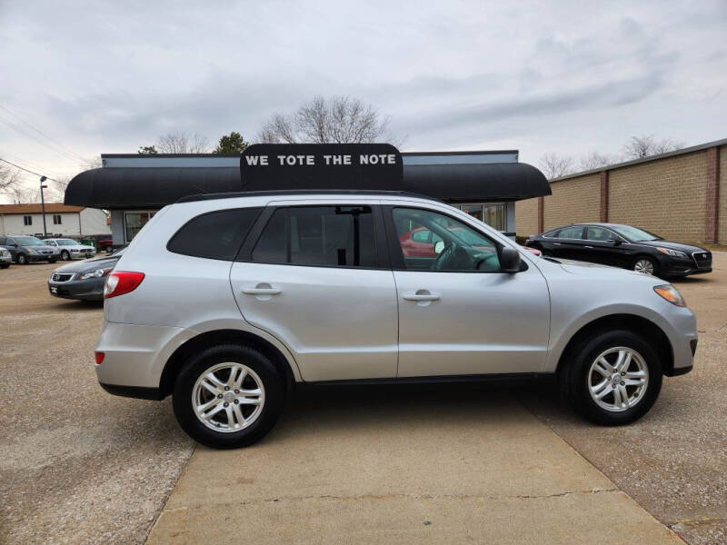 2011 Hyundai Santa Fe for sale at First Choice Auto Sales in Moline IL