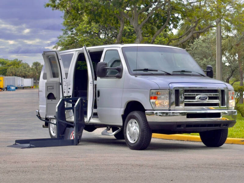 2011 Ford E-350