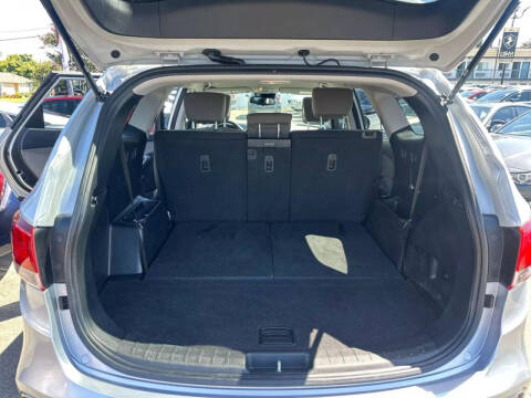 2017 Hyundai Santa Fe SE