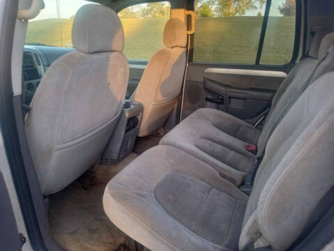 2004 Ford Explorer XLT