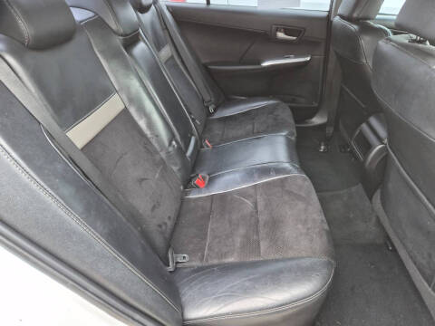 2012 Toyota Camry SE V6