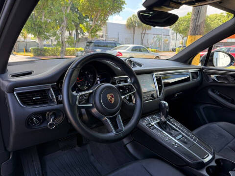 2018 Porsche Macan
