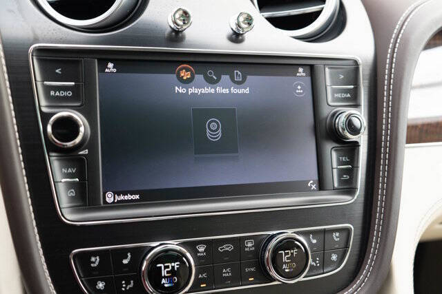 2017 Bentley Bentayga 22