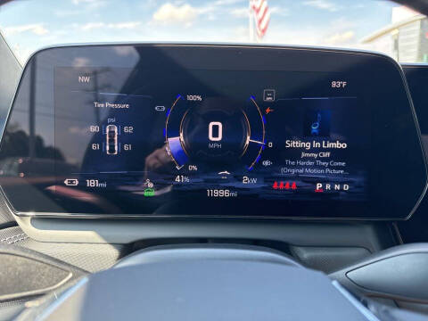 2025 Chevrolet Silverado EV LT