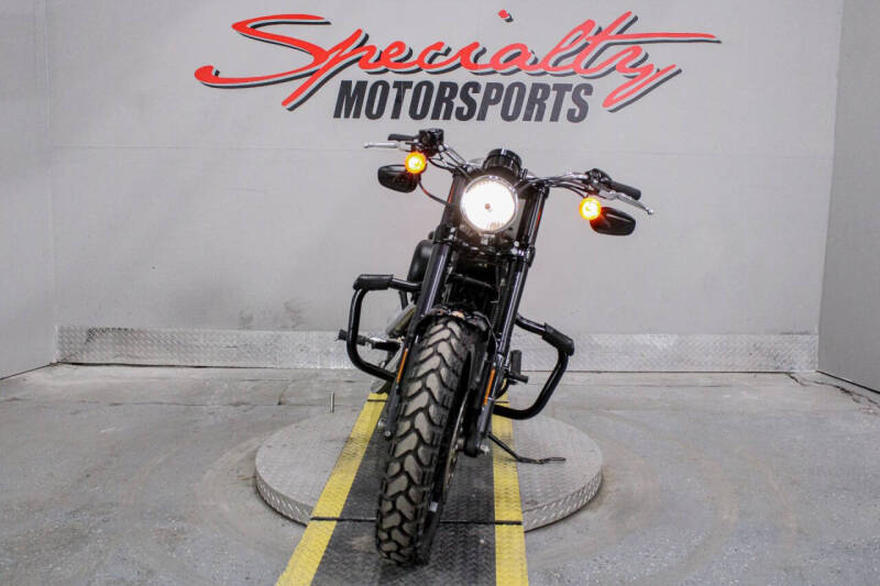 2016 Harley-Davidson Roadster