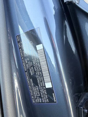 2025 Volvo XC90 T8 Ultra Bright Theme 6P