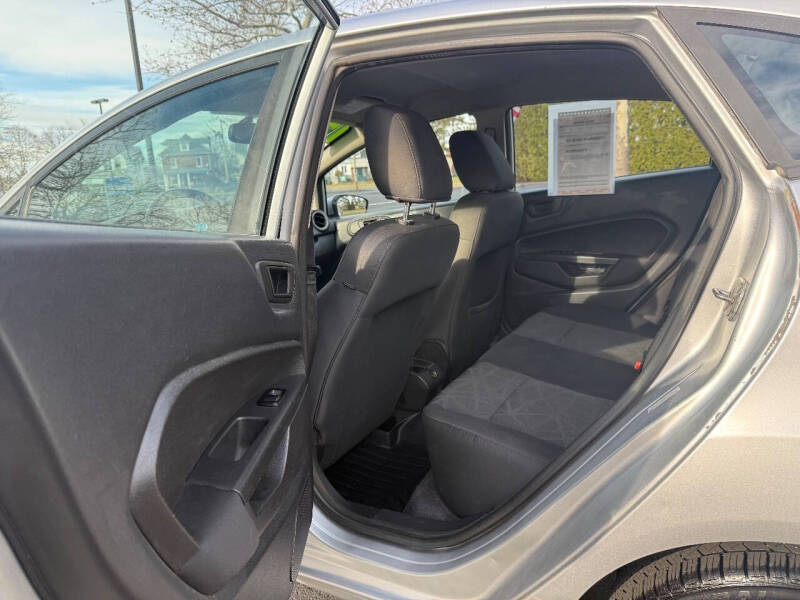 2012 Ford Fiesta SEL