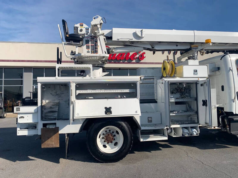 2016 Freightliner M2 106