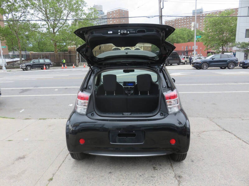 2014 Scion iQ