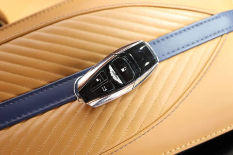 2023 Aston Martin DBS