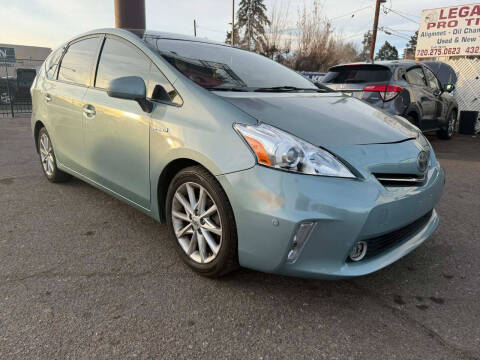 2013 Toyota Prius v Five