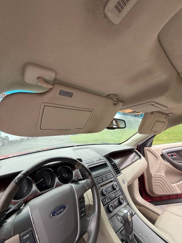 2012 Ford Taurus SEL