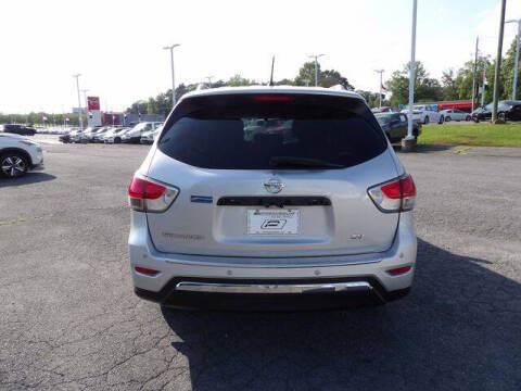 2013 Nissan Pathfinder SV