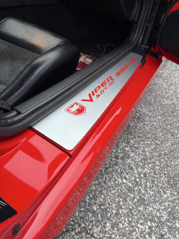 2003 Dodge Viper SRT-10