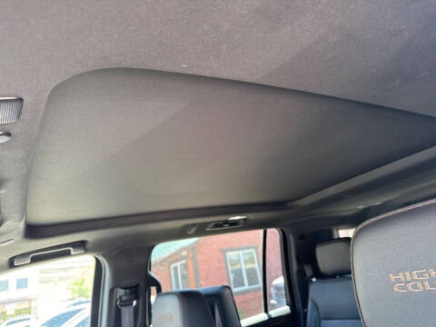 2021 Chevrolet Suburban High Country