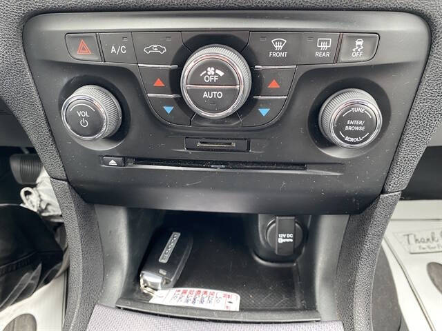 2014 Dodge Charger SXT Plus