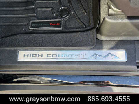 2021 Chevrolet Suburban High Country