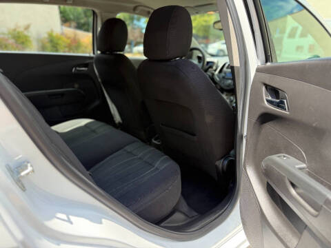 2015 Chevrolet Sonic LT Auto