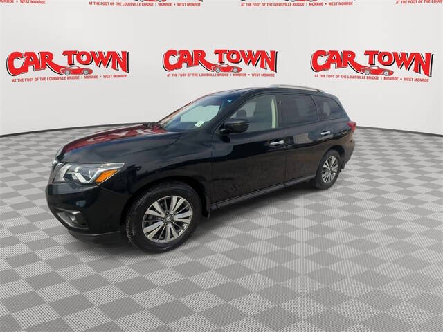 2019 Nissan Pathfinder S