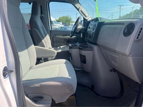 2012 Ford E-Series