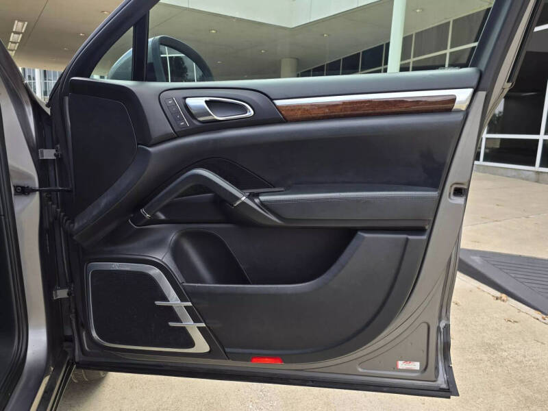 2011 Porsche Cayenne Turbo