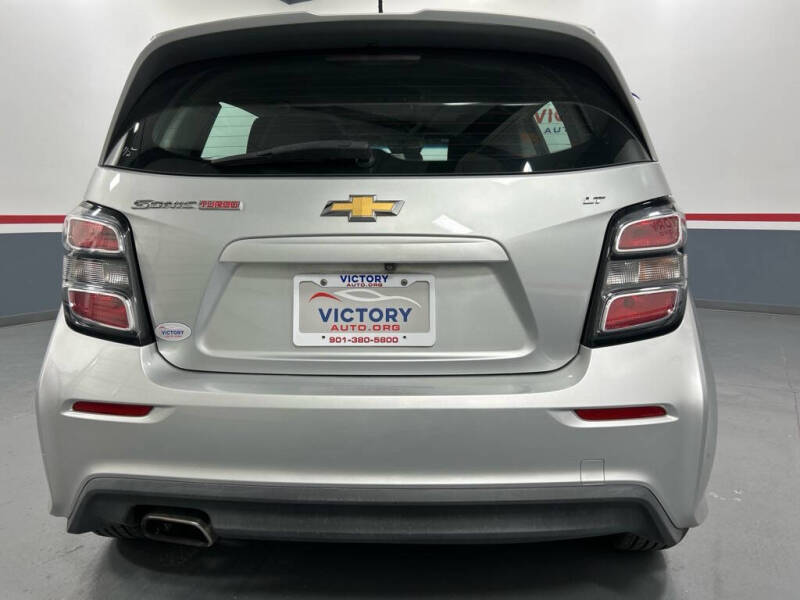 2017 Chevrolet Sonic LT Auto