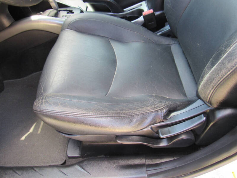2009 Mitsubishi Outlander ES