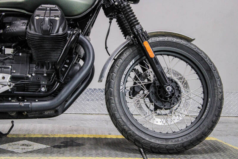 2020 Moto Guzzi V7 III Racer