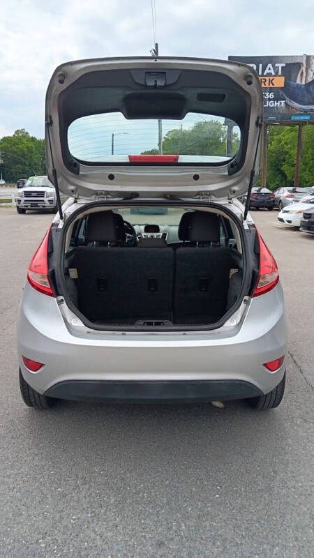 2013 Ford Fiesta SE