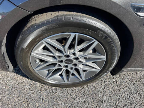 2025 Genesis G80 2.5T