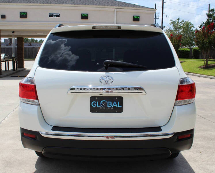 2012 Toyota Highlander SE