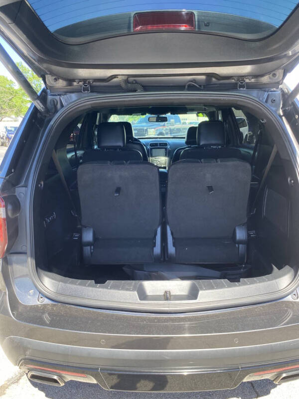 2017 Ford Explorer Sport