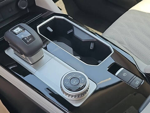 2025 Mitsubishi Outlander SEL Platinum Edition