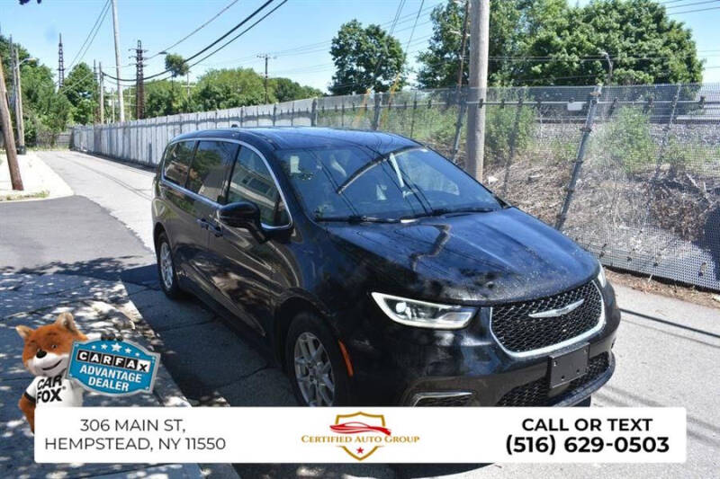 2025 Chrysler Pacifica Select