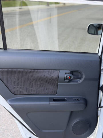 2014 Scion xB