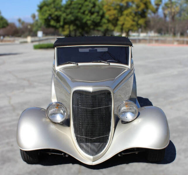 1934 Ford Cabriolet