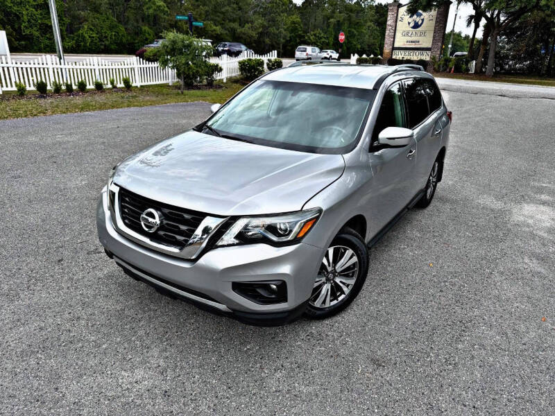 2017 Nissan Pathfinder SV